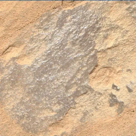 Sol 3737: Mars Hand Lens Imager (MAHLI)