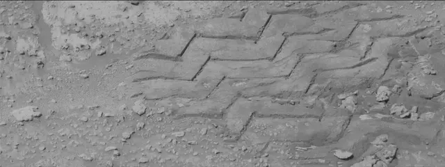 Sol 3738: Mast Camera (Mastcam)