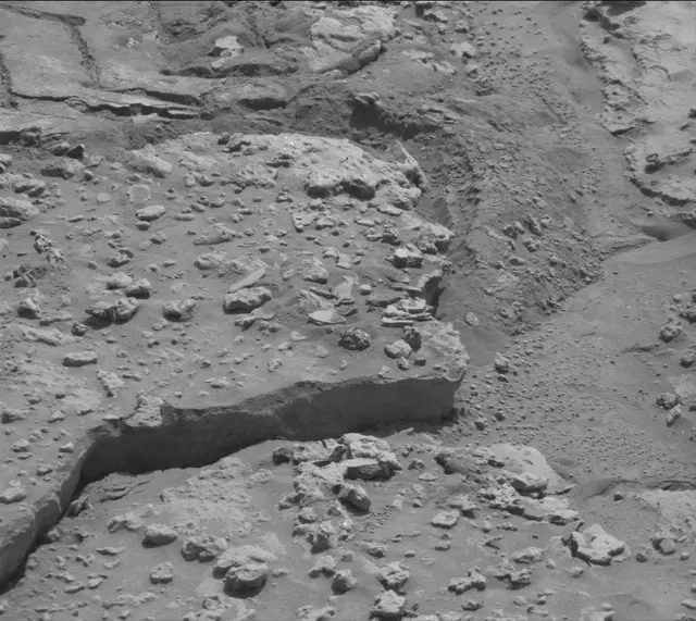Sol 3739: Mast Camera (Mastcam)