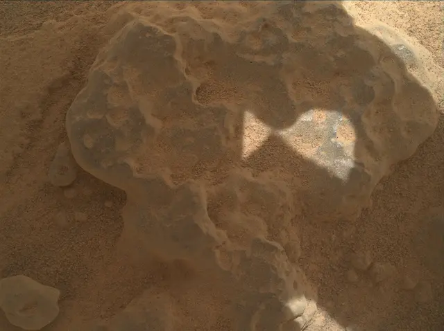 Sol 3739: Mars Hand Lens Imager (MAHLI)