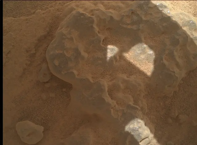 Sol 3739: Mars Hand Lens Imager (MAHLI)