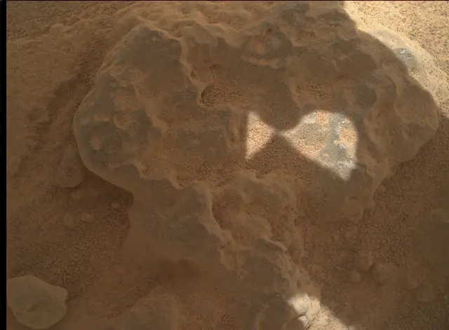 Sol 3739: Mars Hand Lens Imager (MAHLI)