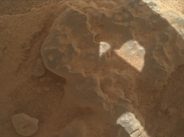 Sol 3739: Mars Hand Lens Imager (MAHLI)