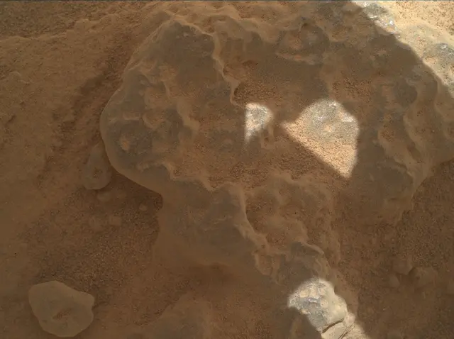 Sol 3739: Mars Hand Lens Imager (MAHLI)