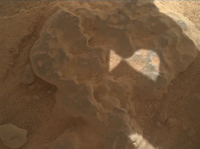 Sol 3739: Mars Hand Lens Imager (MAHLI)