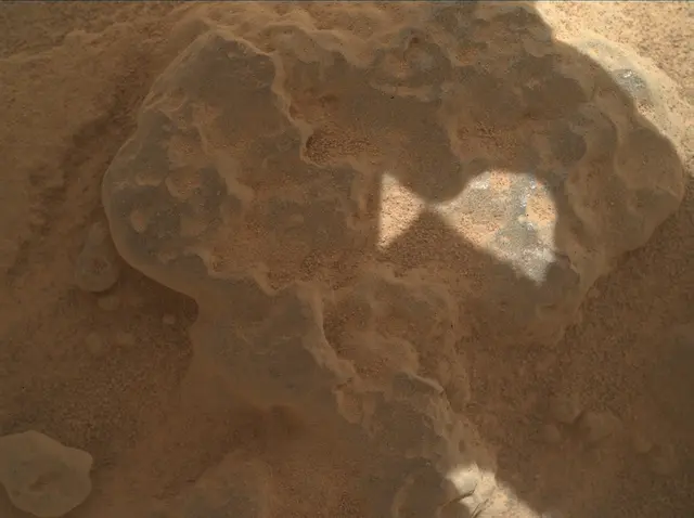 Sol 3739: Mars Hand Lens Imager (MAHLI)