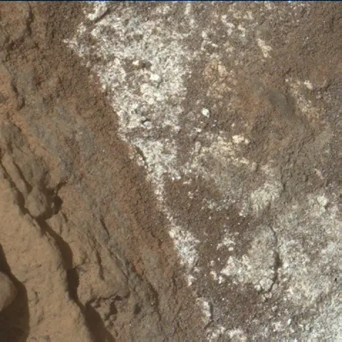 Sol 3739: Mars Hand Lens Imager (MAHLI)