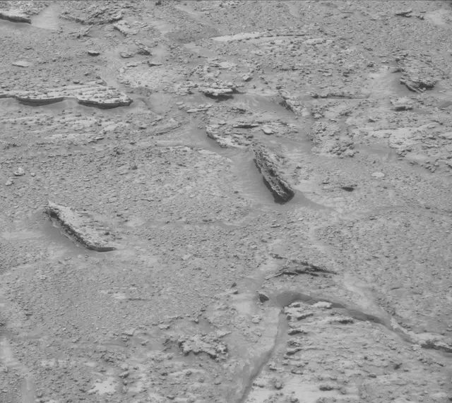 Sol 3740: Mast Camera (Mastcam)