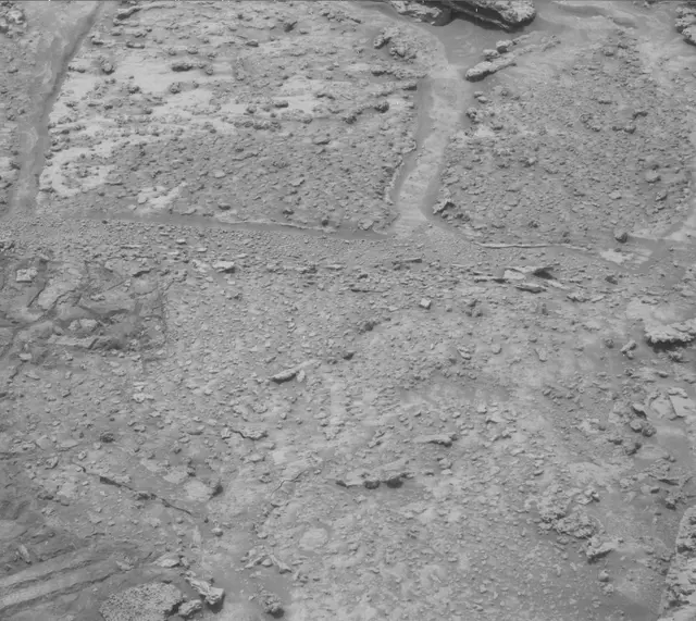 Sol 3740: Mast Camera (Mastcam)