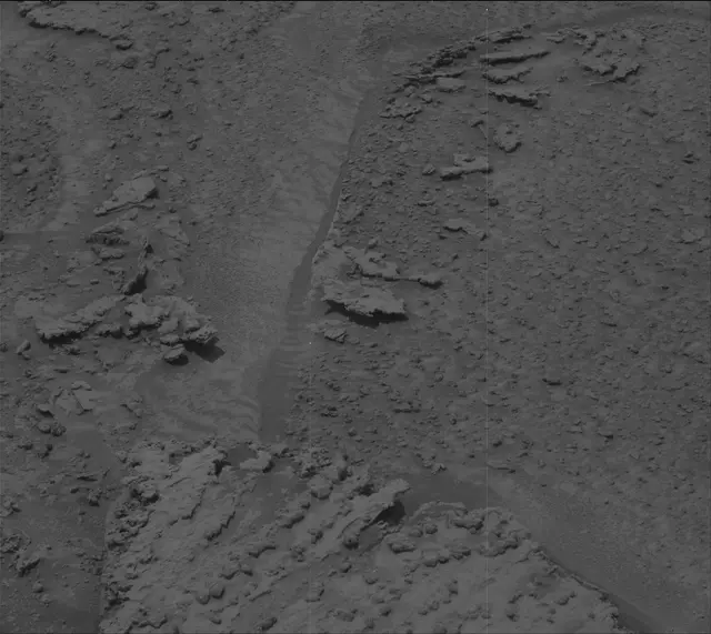 Sol 3740: Mast Camera (Mastcam)