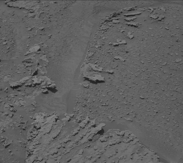 Sol 3740: Mast Camera (Mastcam)