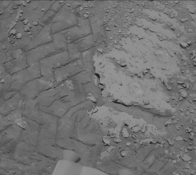 Sol 3740: Mast Camera (Mastcam)
