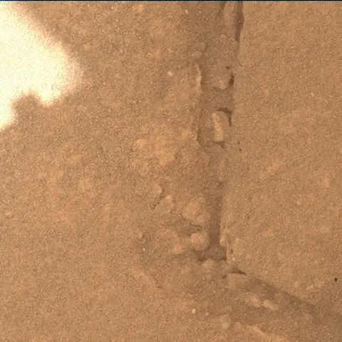Sol 3742: Mars Hand Lens Imager (MAHLI)