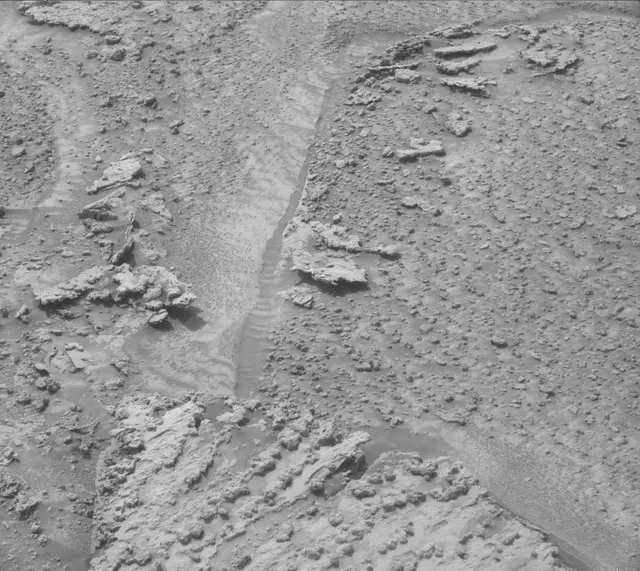 Sol 3743: Mast Camera (Mastcam)