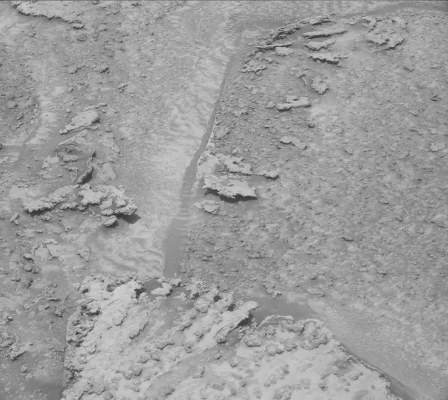 Sol 3744: Mast Camera (Mastcam)