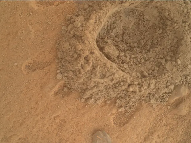 Sol 3744: Mars Hand Lens Imager (MAHLI)