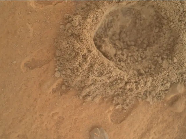 Sol 3744: Mars Hand Lens Imager (MAHLI)