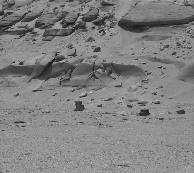 Sol 3746: Mast Camera (Mastcam)