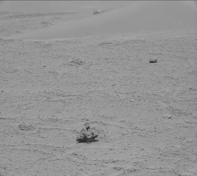 Sol 3746: Mast Camera (Mastcam)