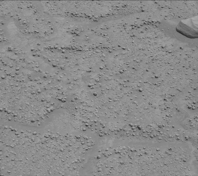 Sol 3746: Mast Camera (Mastcam)