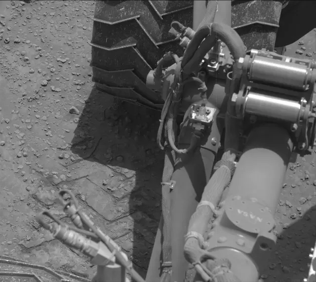 Sol 3746: Mast Camera (Mastcam)