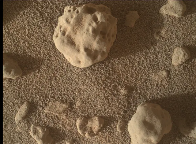 Sol 3746: Mars Hand Lens Imager (MAHLI)