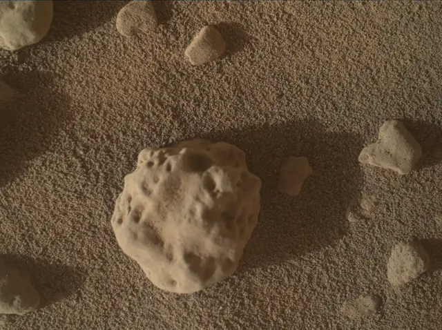 Sol 3746: Mars Hand Lens Imager (MAHLI)