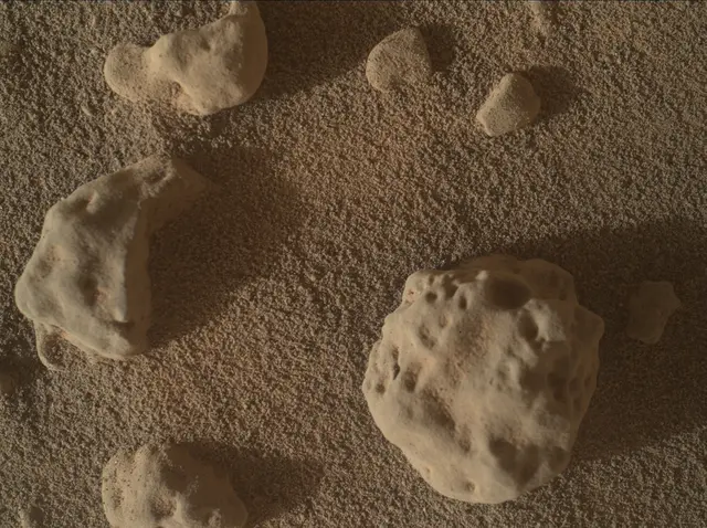 Sol 3746: Mars Hand Lens Imager (MAHLI)