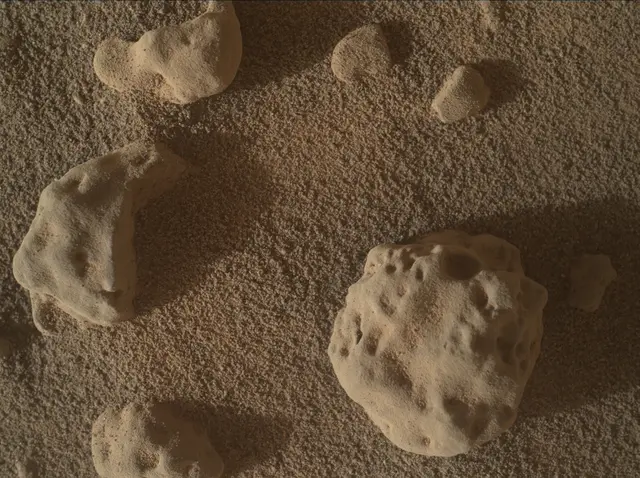 Sol 3746: Mars Hand Lens Imager (MAHLI)