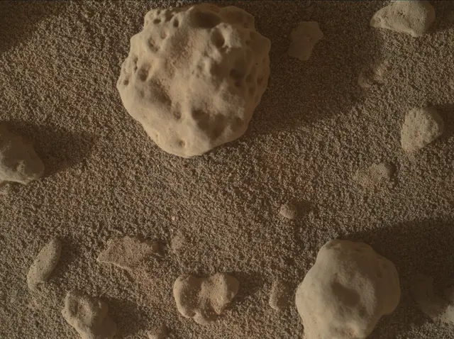 Sol 3746: Mars Hand Lens Imager (MAHLI)