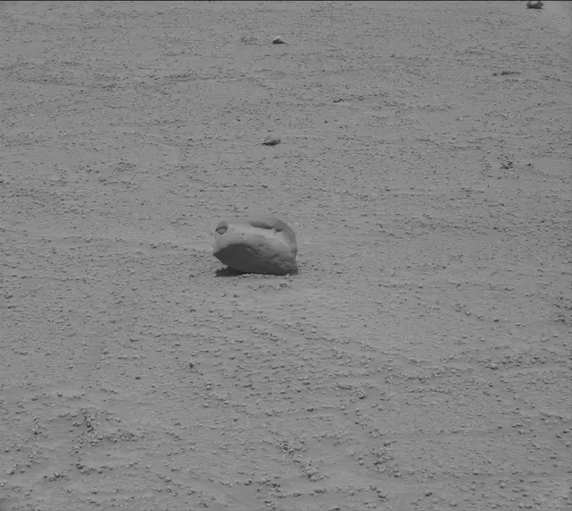 Sol 3747: Mast Camera (Mastcam)