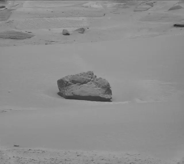Sol 3747: Mast Camera (Mastcam)