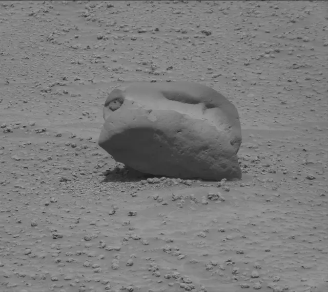 Sol 3747: Mast Camera (Mastcam)