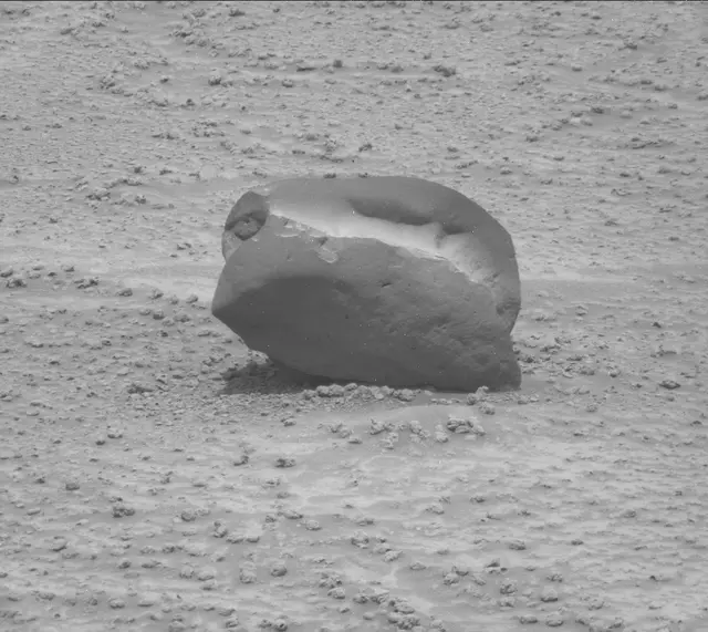 Sol 3747: Mast Camera (Mastcam)