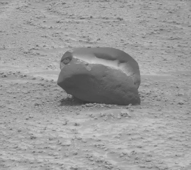 Sol 3747: Mast Camera (Mastcam)