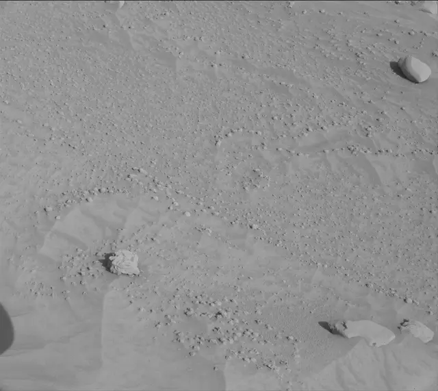 Sol 3748: Mast Camera (Mastcam)