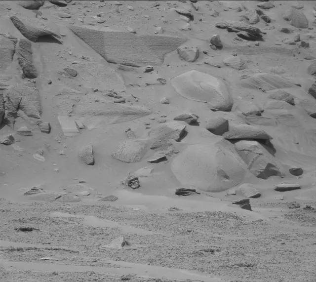 Sol 3748: Mast Camera (Mastcam)