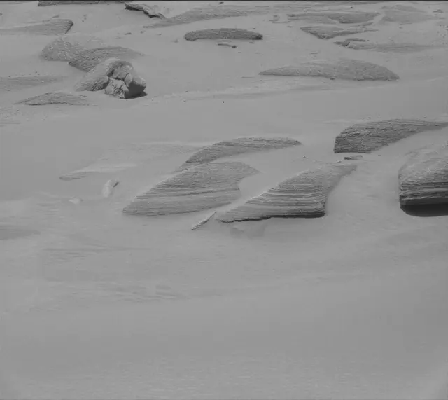 Sol 3748: Mast Camera (Mastcam)