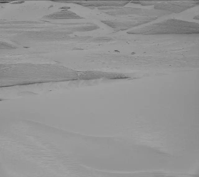 Sol 3748: Mast Camera (Mastcam)