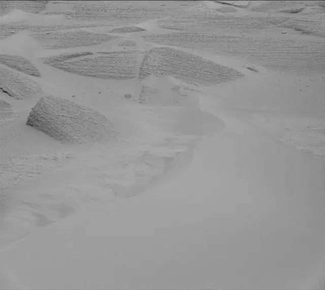 Sol 3748: Mast Camera (Mastcam)