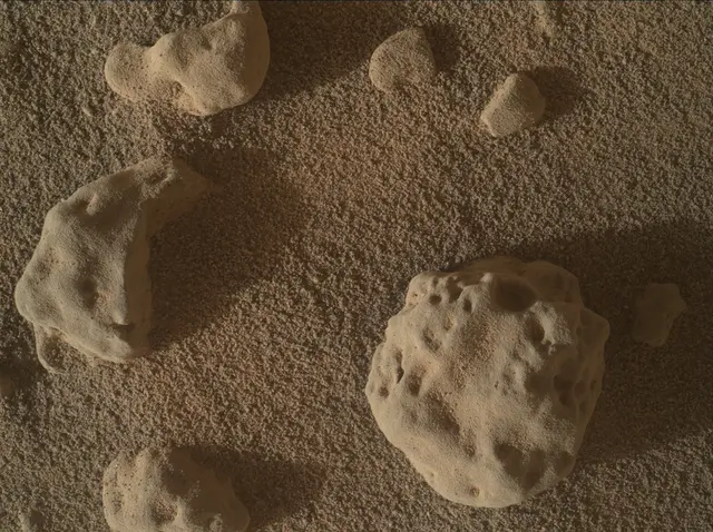 Sol 3748: Mars Hand Lens Imager (MAHLI)
