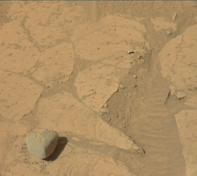 Sol 3749: Mast Camera (Mastcam)