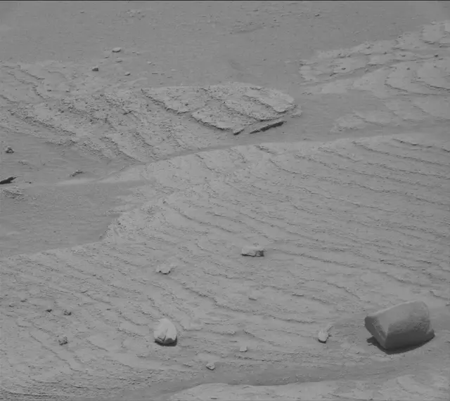 Sol 3749: Mast Camera (Mastcam)