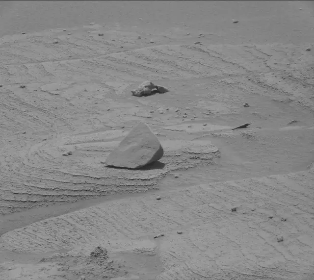 Sol 3749: Mast Camera (Mastcam)