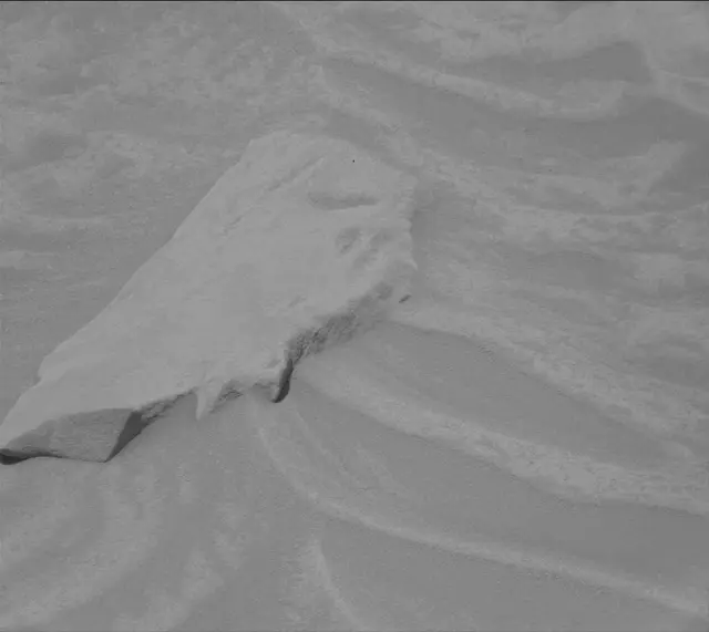 Sol 3749: Mast Camera (Mastcam)