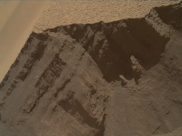 Sol 3749: Mars Hand Lens Imager (MAHLI)