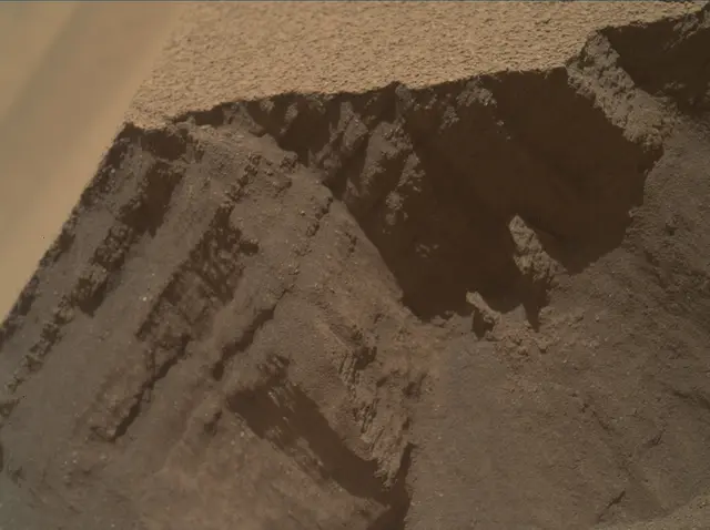 Sol 3749: Mars Hand Lens Imager (MAHLI)