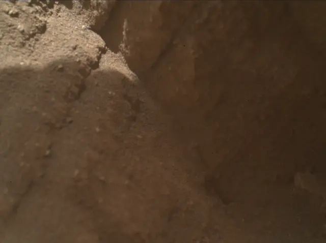 Sol 3749: Mars Hand Lens Imager (MAHLI)