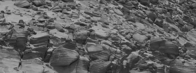 Sol 3750: Mast Camera (Mastcam)