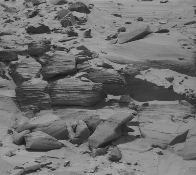 Sol 3750: Mast Camera (Mastcam)